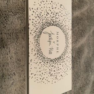 Morphe x jaclyn hill pallete